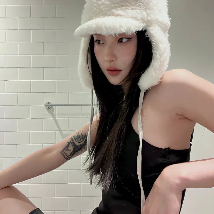 低头不见抬头见